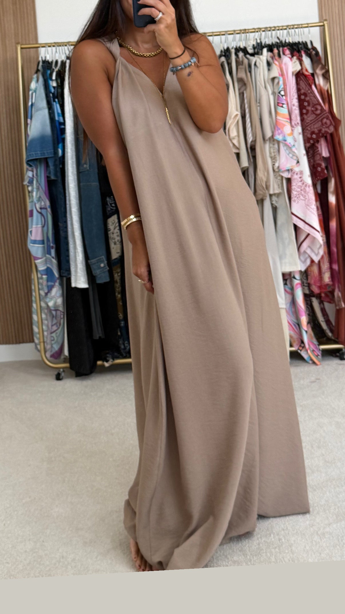 Robe Laury
