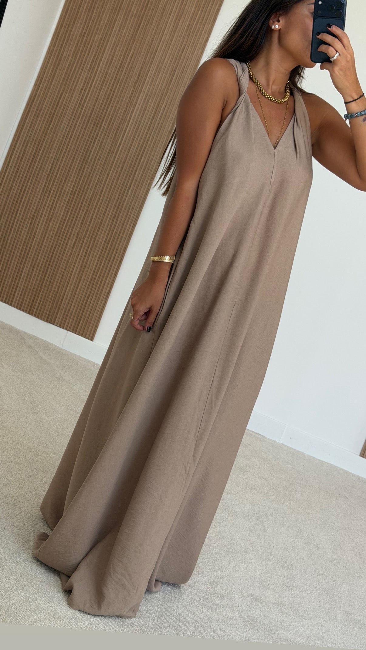 Robe Laury