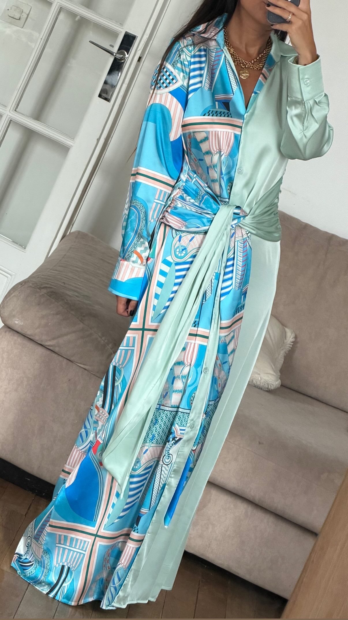 Robe Ellia